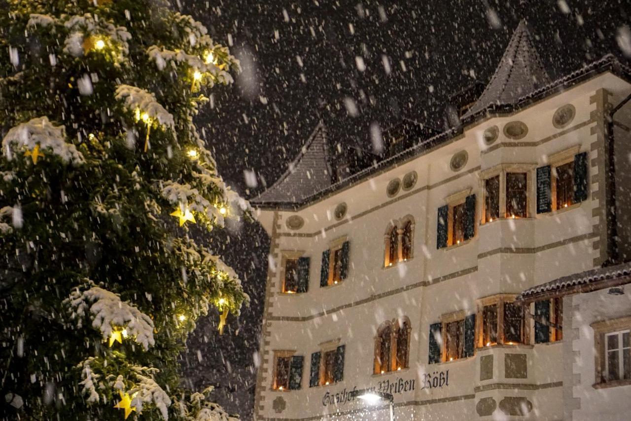 Weisses Roessl Hotel Caldaro Exterior photo